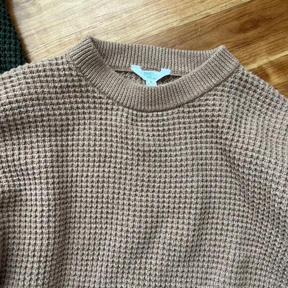 Time and Tru trendy waffle knit sweater bundle - Picture 2 of 3